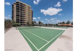 11030 Gulf Shore Dr 504, Naples