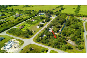 392 Carrillon Avenue, Lehigh Acres, FL 33974 - MLS#225048535