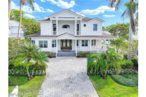 160 3rd Street, Naples, FL 34102 - MLS#225048618