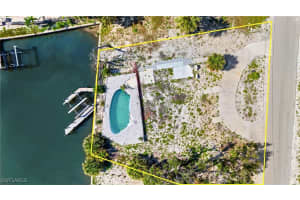 180 Donora Boulevard, Fort Myers Beach, FL 33931 - MLS#225048680