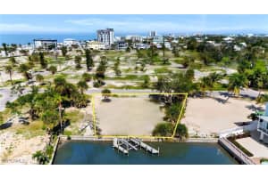 180 Donora Boulevard, Fort Myers Beach, FL 33931 - MLS#225048680