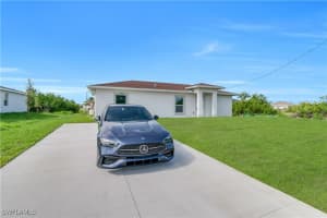 380 Poplar Street, Lehigh Acres, FL 33974 Sold 07/28/25