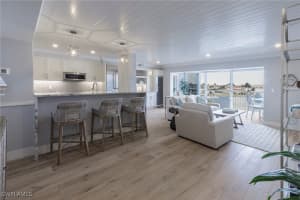 250 Park Shore Drive, Naples, FL 34103 - MLS#225048698