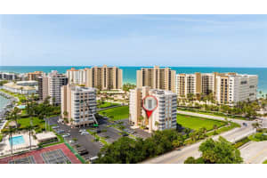 11118 Gulf Shore Drive, Naples, FL 34108 - MLS#225048778