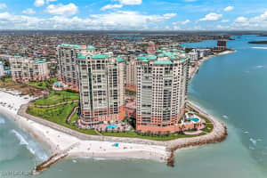 970 Cape Marco Dr 2105, Marco Island