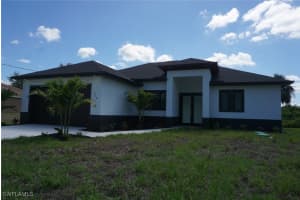 826 Alido Avenue, Lehigh Acres, FL 33971 Sold 07/23/25