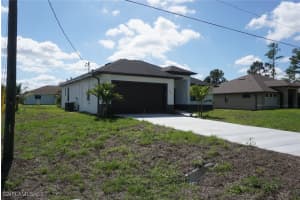 826 Alido Avenue, Lehigh Acres, FL 33971 Sold 07/23/25