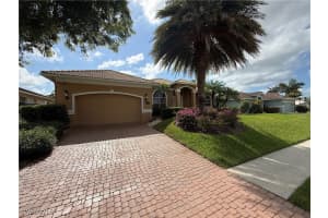 121 Bonita Court, Marco Island, FL 34145 - MLS#225048995
