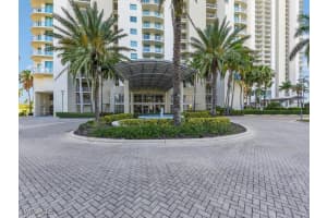3000 Oasis Grand Blvd 1705, Fort Myers