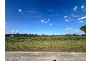 352 Phoenix Terrace, Labelle, FL 33935 - MLS#225049176
