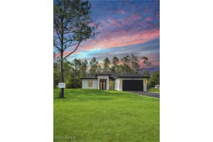 3247 72nd Ave Ne, Naples