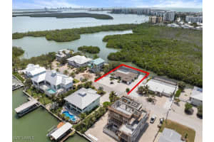 52 Fairview Boulevard, Fort Myers Beach, FL 33931 - MLS#225049243