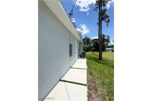 1009 Euclid Avenue, Lehigh Acres, FL 33972 Sold 08/29/25
