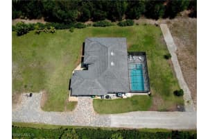 836 14th St Se, Naples