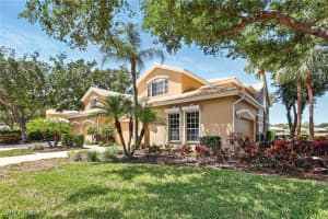 24712 Lakemont Cove Ln 202, Bonita Springs