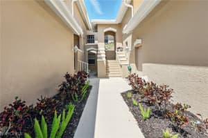 24712 Lakemont Cove Lane, Bonita Springs, FL 34134 - MLS#225049300