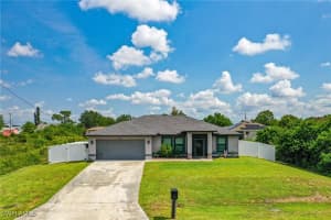 4008 27th Street, Lehigh Acres, FL 33976 Sold 07/17/25