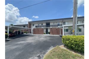 632 Victoria Dr 103, Cape Coral