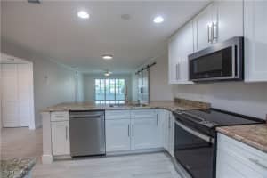 632 Victoria Drive, Cape Coral, FL 33904 - MLS#225049392