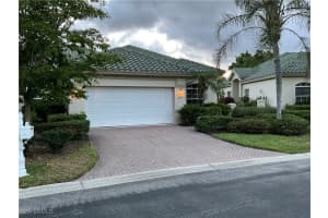 878 Vistana Cir 50, Naples