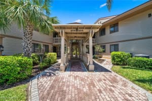 64 4th St B205, Bonita Springs