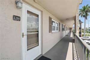 5467 Rattlesnake Hamm Road, Naples, FL 34113 Sold 07/10/25