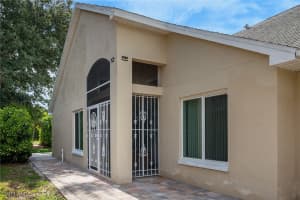 15298 Cricket Lane, Fort Myers, FL 33919 - MLS#225049587