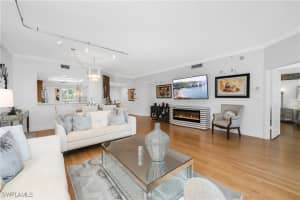 260 Barefoot Beach Boulevard, Bonita Springs, FL 34134 - MLS#225049636