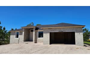 8161 Dressel St, Port Charlotte