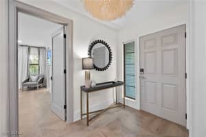392 7th Avenue, Naples, FL 34102 - MLS#225049656