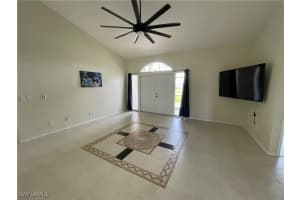 8293 Tahiti Road, Fort Myers, FL 33967 - MLS#225049658
