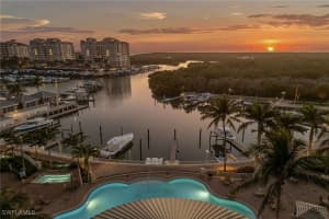 13675 Vanderbilt Dr Ph 1105, Naples