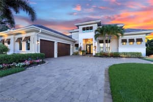 9010 Arrezo Court, Naples, FL 34119 - MLS#225049738