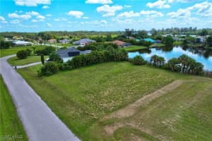17091 Waters Edge Circle, North Fort Myers, FL 33917 - MLS#225049811