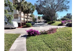 501 Forest Lakes Blvd 102, Naples