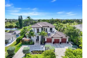 875 Wedge Dr, Naples