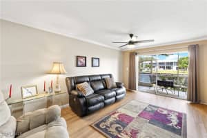 909 46th Lane, Cape Coral, FL 33904 - MLS#225050059