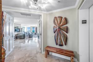 275 Indies Way 1603, Naples