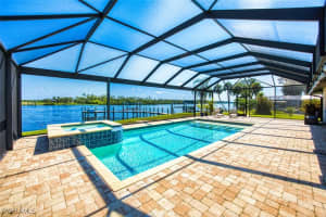 13820 River Forest Dr, Fort Myers