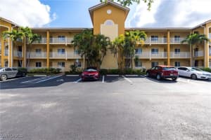 10000 Maddox Ln 324, Bonita Springs