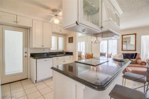250 7th Avenue, Naples, FL 34102 - MLS#225050104