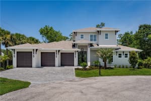 2854 Coach House Way, Naples