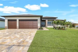 208 29th Avenue, Cape Coral, FL 33991 - MLS#225050129