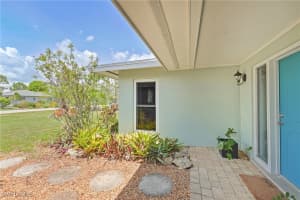 2366 Woodland Ter Fort Myers, FL 33907 - Off Market