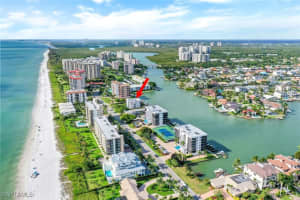 10562 Gulf Shore Dr 402, Naples