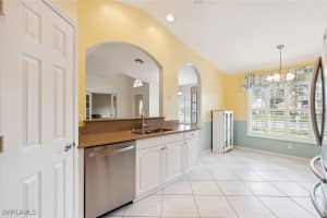 877 Charlemagne Blvd, Naples