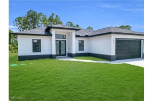 2607 45th St W, Lehigh Acres