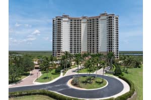 1050 Borghese Ln 1101, Naples