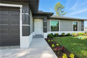 4011 7th Street, Lehigh Acres, FL 33976 - MLS#225050433