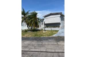 242 Daisy Avenue, Fort Myers, FL 33908 Sold 06/30/25